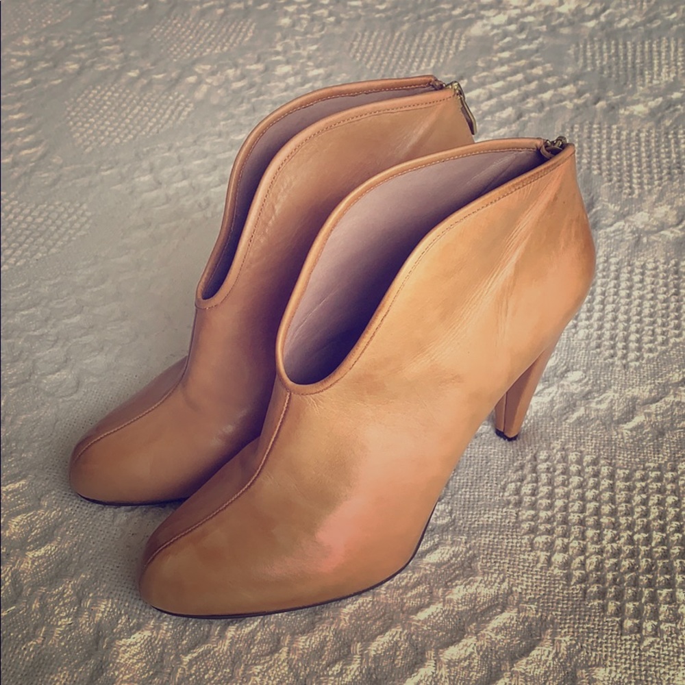 Tan Leather Vince Camuto Eckanna Boots